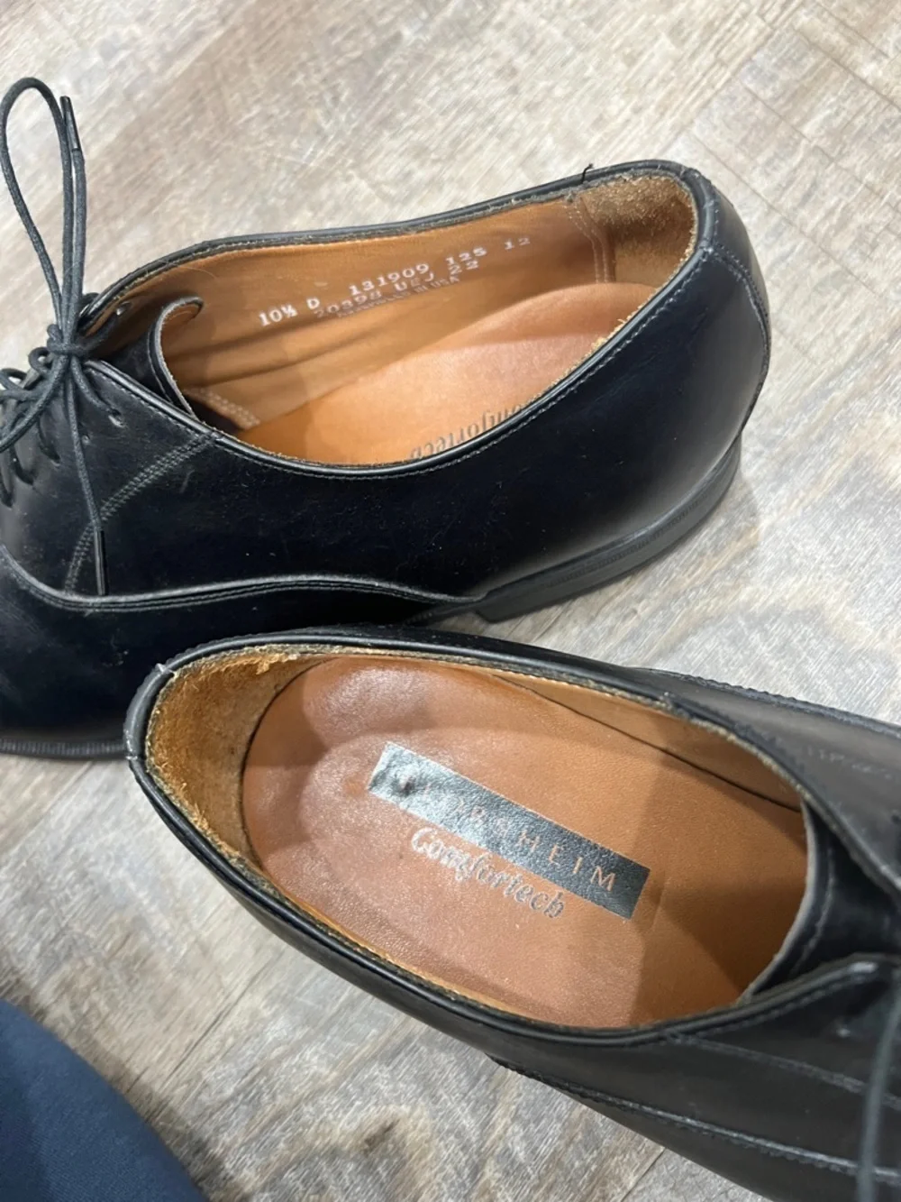 Florsheim Black Cap-Toe Oxford Shoes
